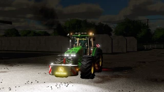 John Deere 1200kg